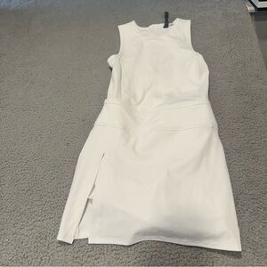 Vuori Topspin Dress Size Small White Tennis Prep Pickleball Shorts VW605